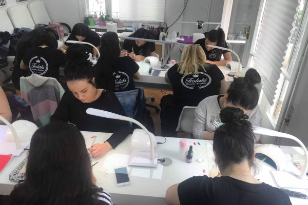 nails-academy-72F613C74-7E68-81CA-FA7E-E4D2565F7682.jpeg